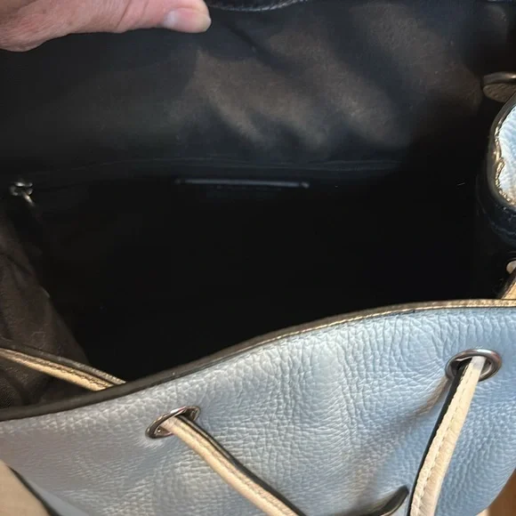 💙🖤Coach Backpack w/adjustable straps - Picture 9 of 11